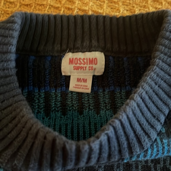 Mossimo Supply Co. Geometric Pattern Crew Neck Sweater- Medium - Picture 2 of 3